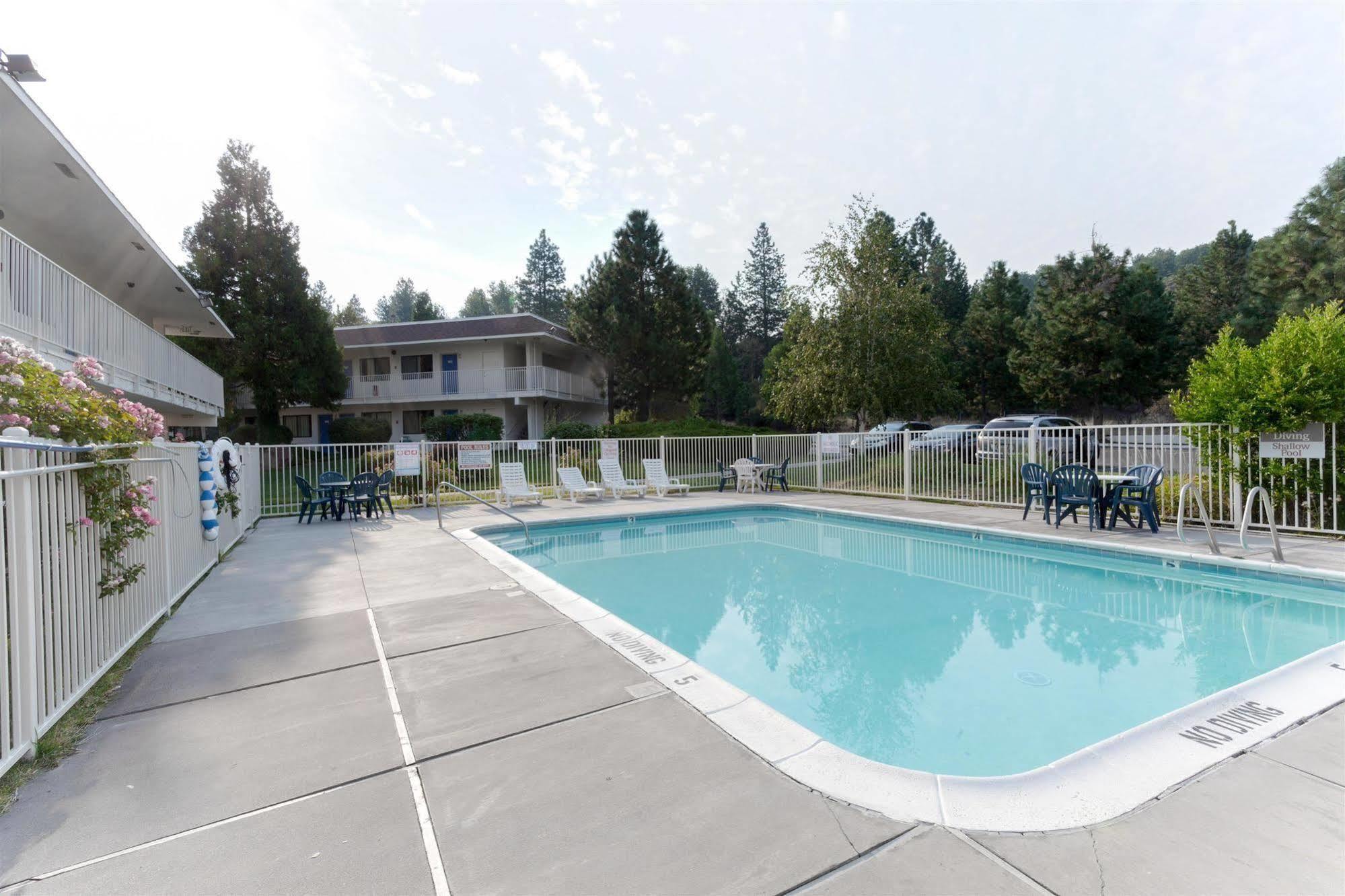 Motel 6 Weed - Mount Shasta Buitenkant foto
