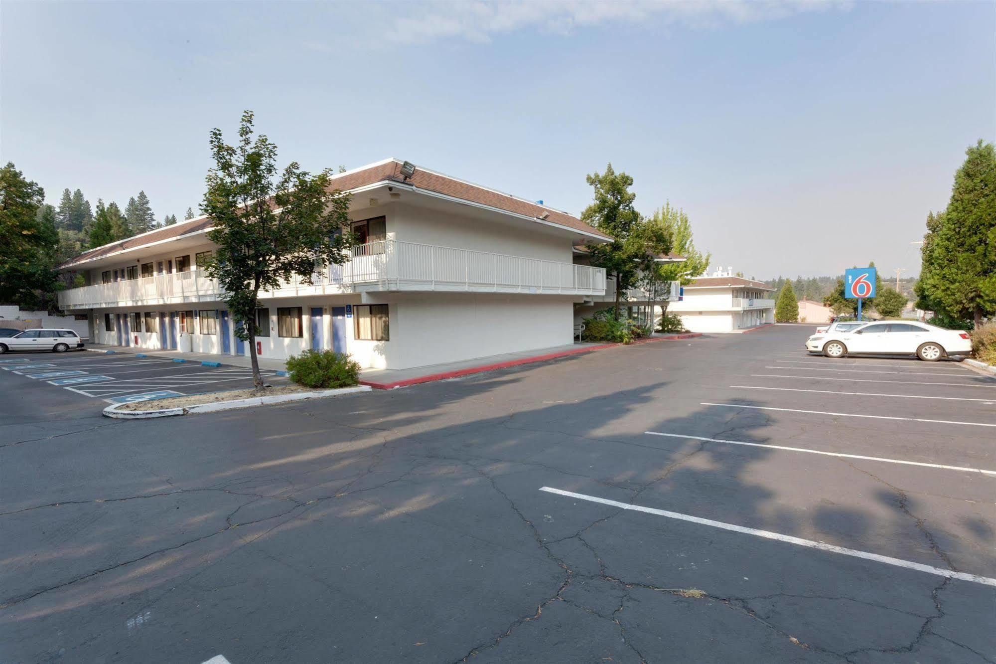 Motel 6 Weed - Mount Shasta Buitenkant foto